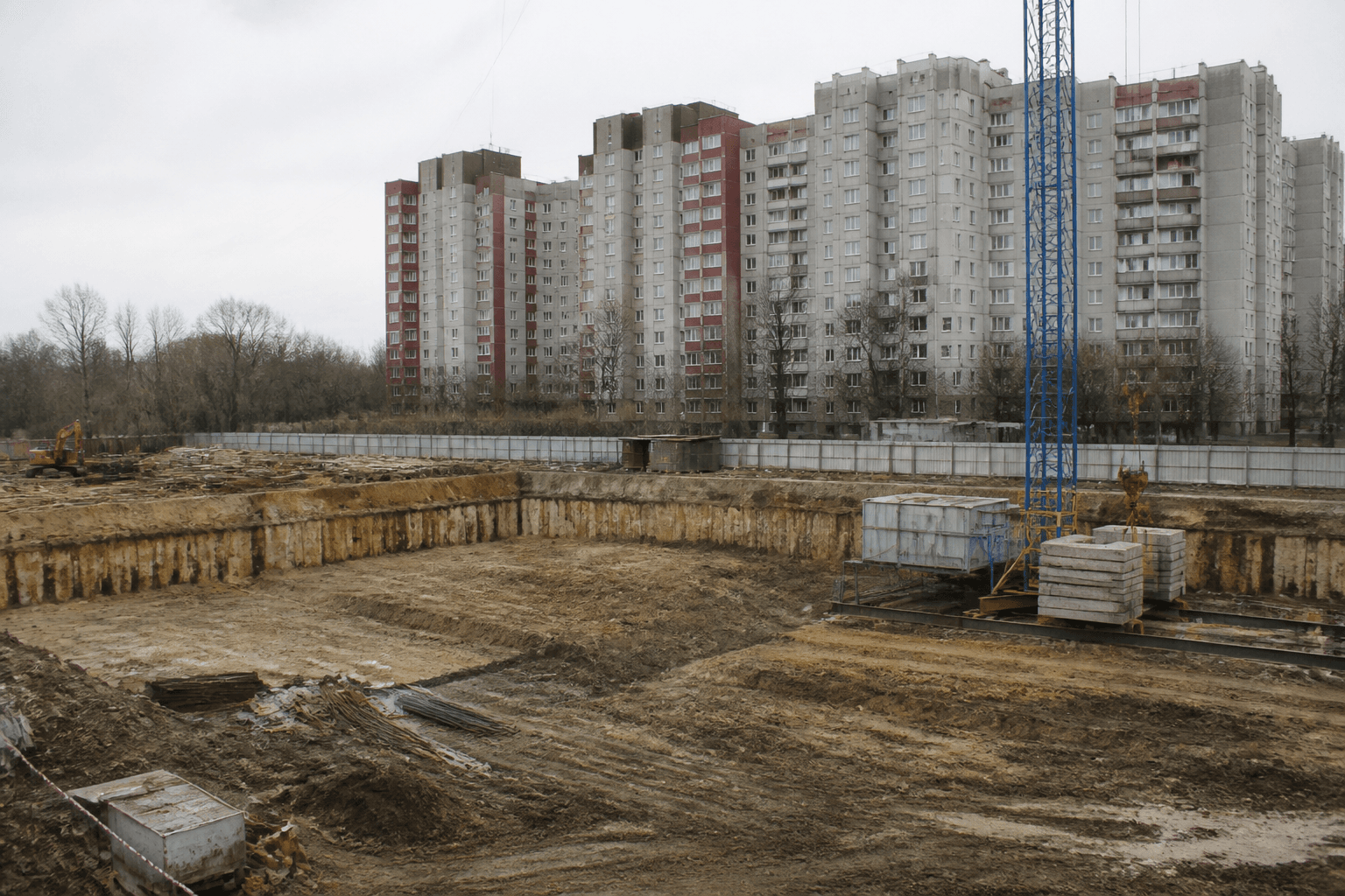 Когда брать «на котловане», а когда — почти готовый дом
