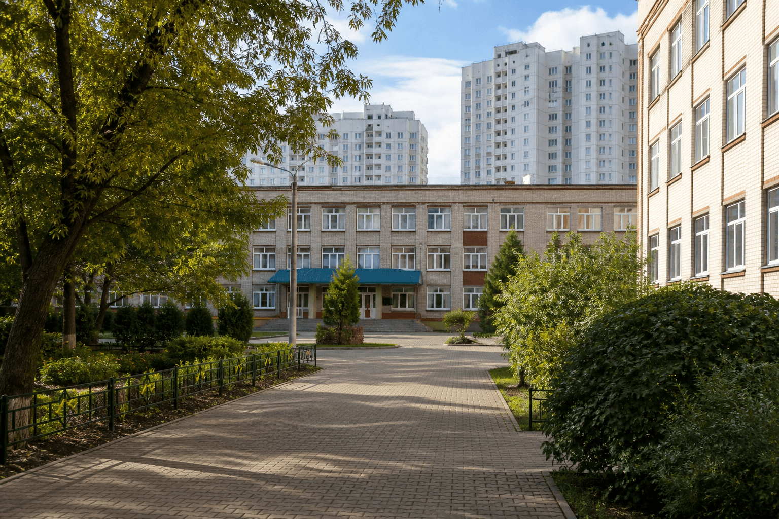 Школы и детсады: как оценить район для ребёнка